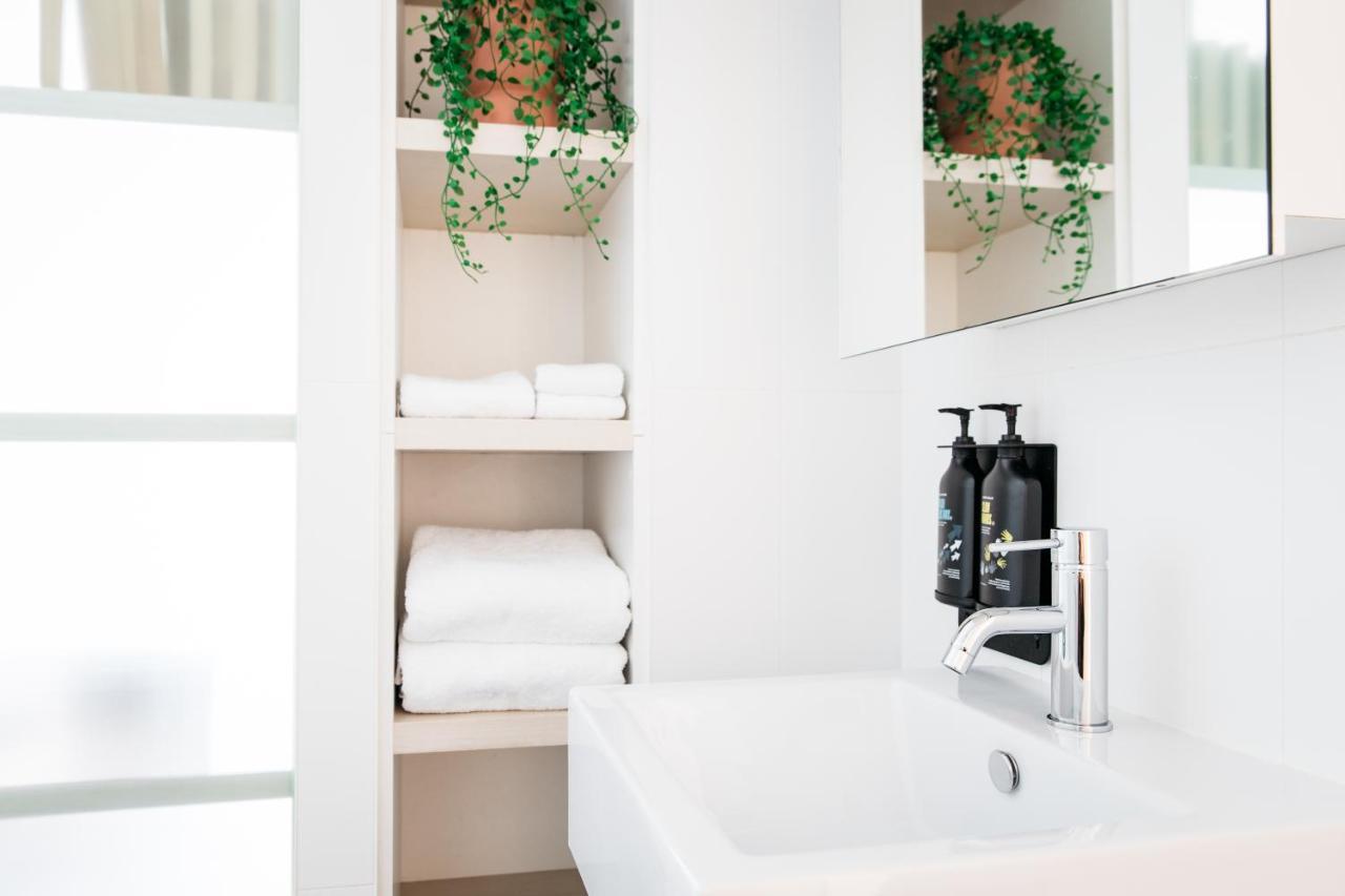 Nishi Apartments Eco Living By Ovolo Canberra Kültér fotó